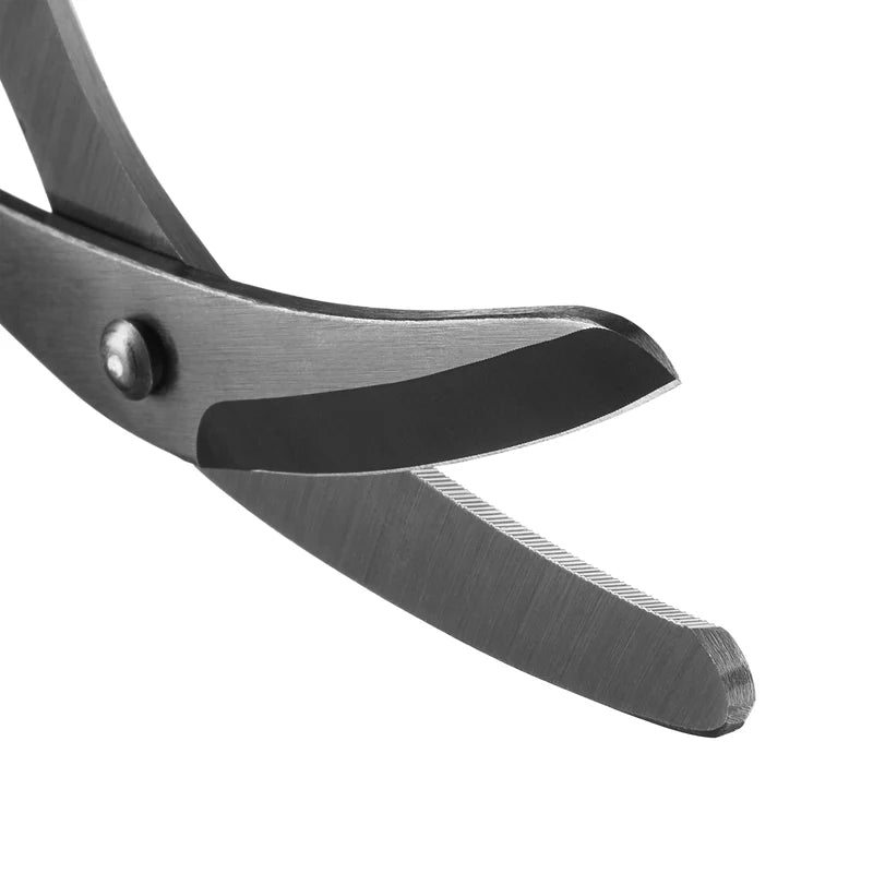 A pair of black titanium coated heavy duty trauma shear blades